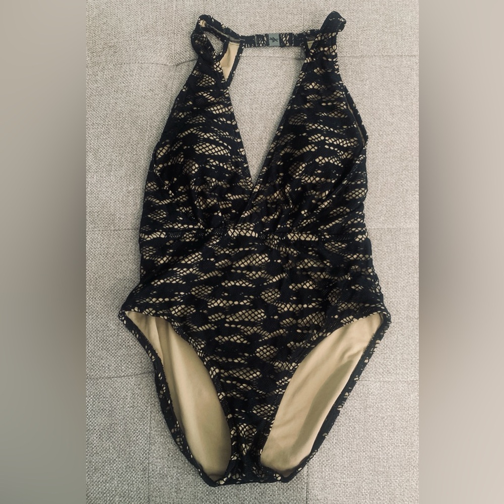Women’s Kenneth Cole One-Piece crotchet black/nude swimsuit.